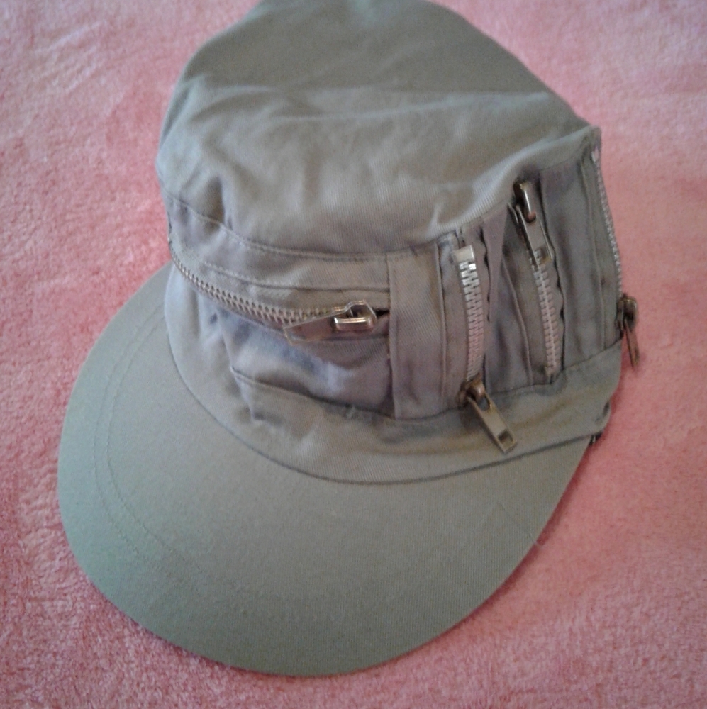 🌺 2 Cute OS Caps/Hats - Picture 8 of 12